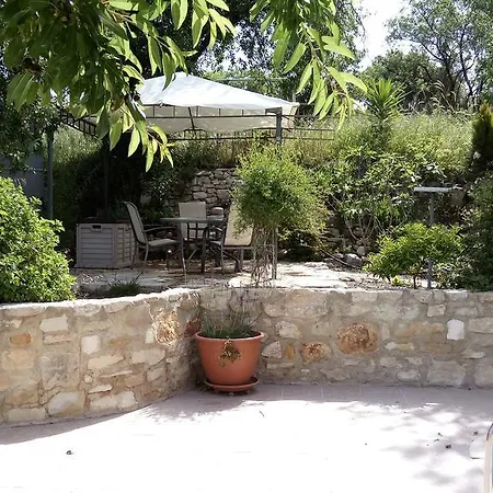 Vilă Troodos View *